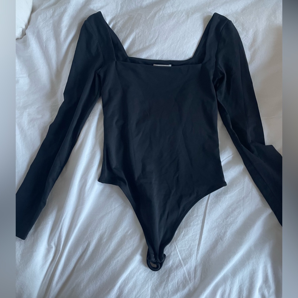 Aritzia long sleeve bodysuit
